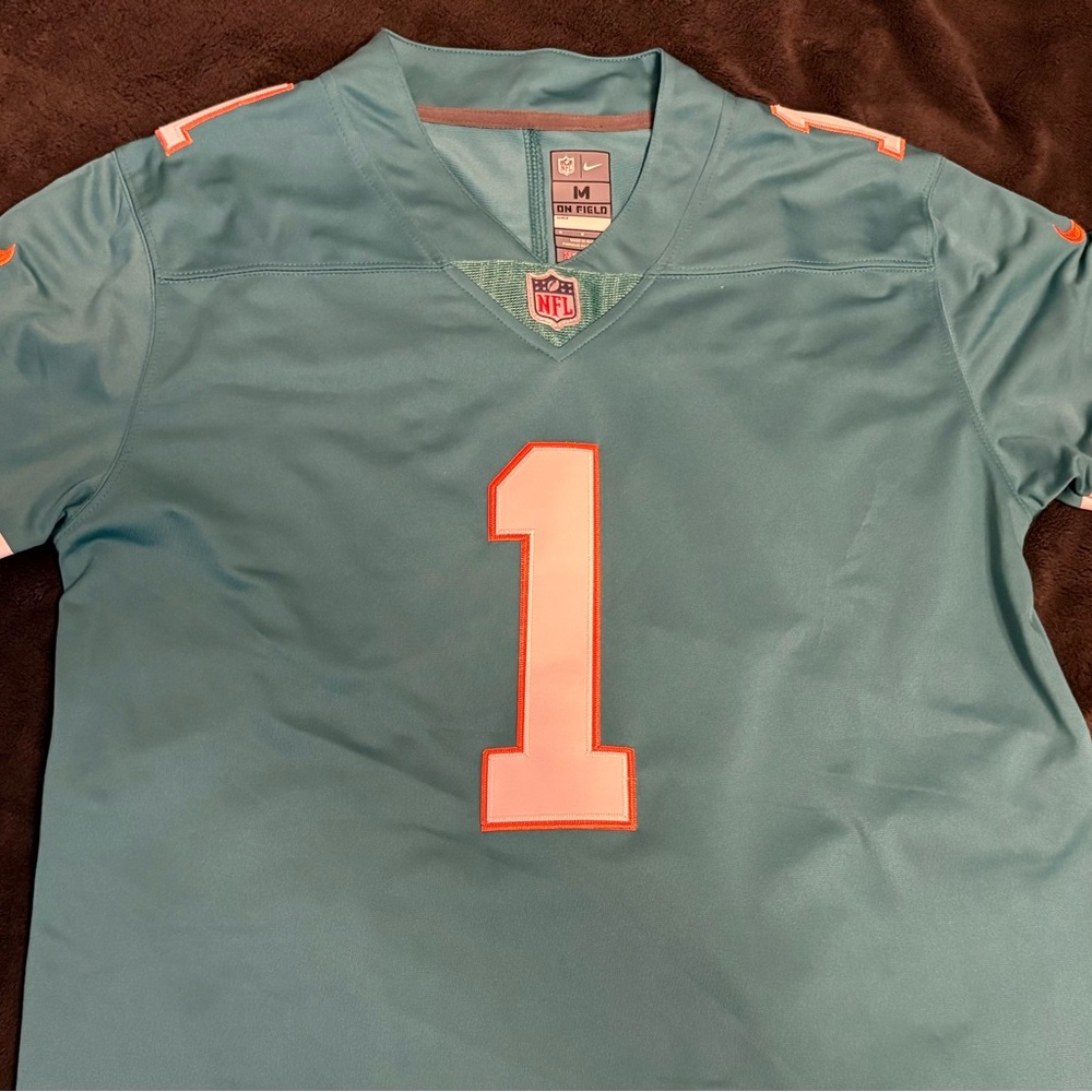 Tua Tagovailoa Football Jersey. Throwback Men’s. Medium.